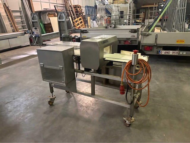 2000 lock met 30+ metaaldetector - afbeelding 15 van  18