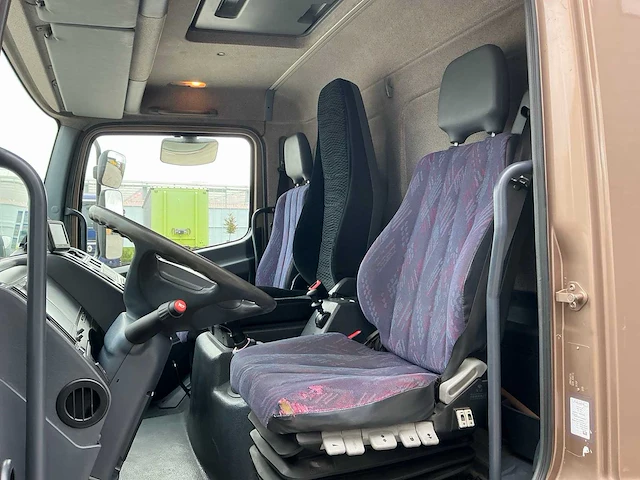 2000 mercedes-benz 815 paardenwagen - afbeelding 9 van  67