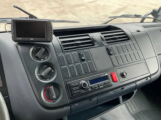 2000 mercedes-benz 815 paardenwagen - afbeelding 15 van  67