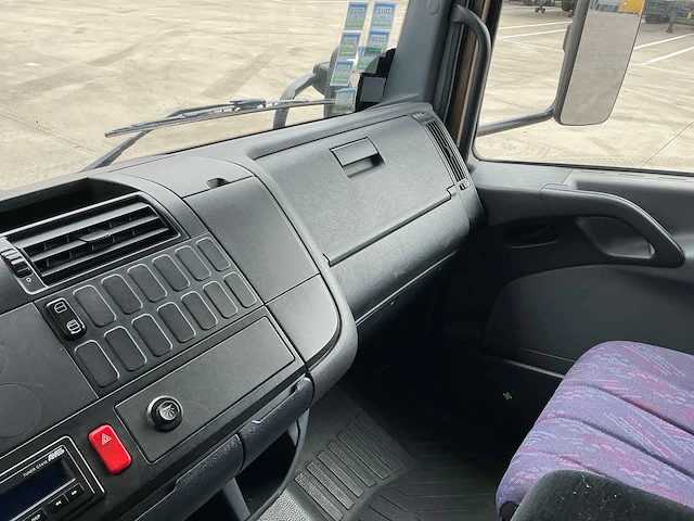 2000 mercedes-benz 815 paardenwagen - afbeelding 16 van  67