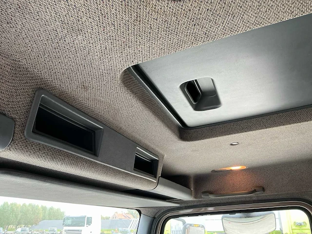2000 mercedes-benz 815 paardenwagen - afbeelding 17 van  67