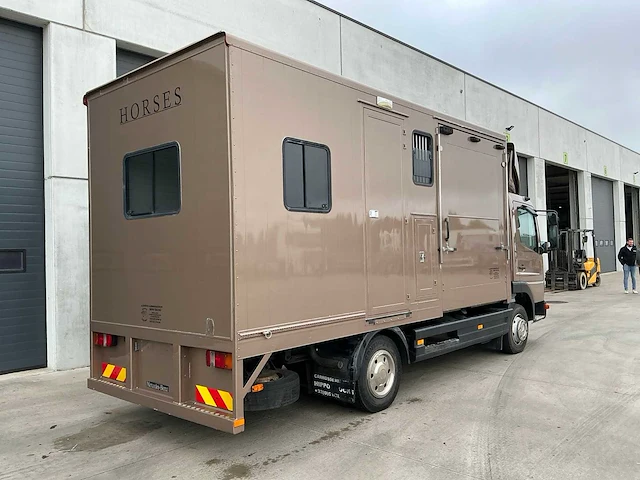 2000 mercedes-benz 815 paardenwagen - afbeelding 45 van  67