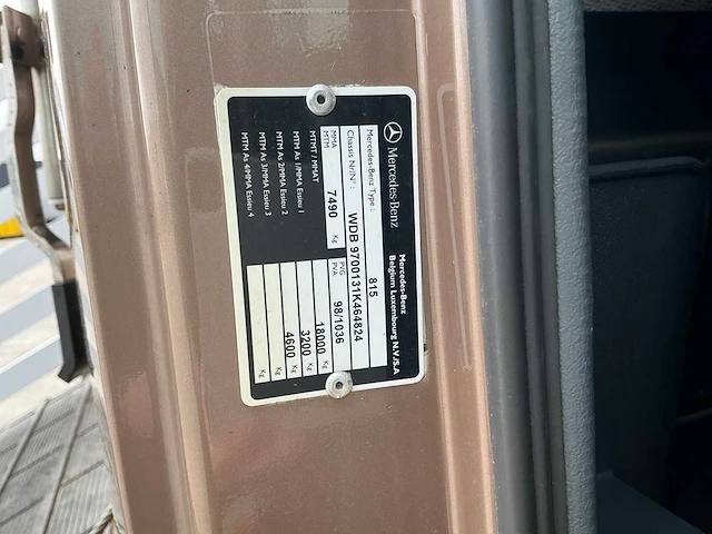 2000 mercedes-benz 815 paardenwagen - afbeelding 58 van  67
