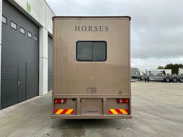 2000 mercedes-benz 815 paardenwagen - afbeelding 56 van  67