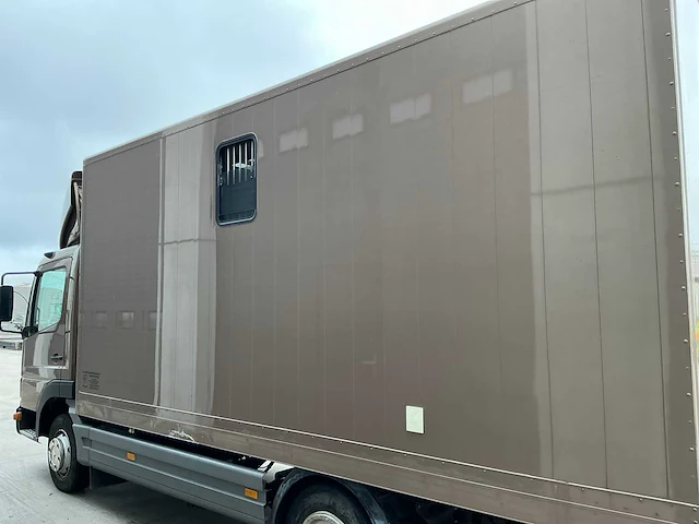 2000 mercedes-benz 815 paardenwagen - afbeelding 66 van  67