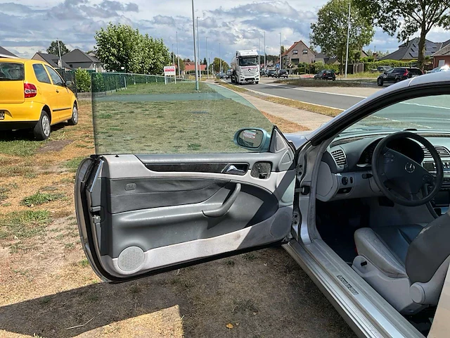 2000 mercedes-benz clj320 personenauto - afbeelding 10 van  32