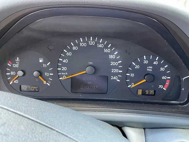 2000 mercedes-benz clj320 personenauto - afbeelding 15 van  32