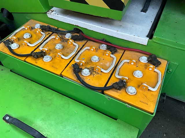 2000 niftylift hr12 nde hoogwerker - afbeelding 2 van  16