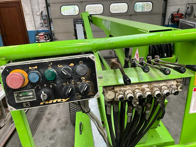 2000 niftylift hr12 nde hoogwerker - afbeelding 7 van  16