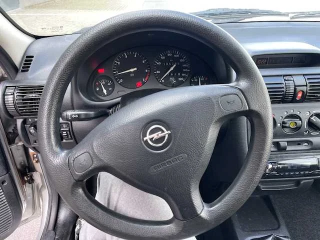2000 opel corsa personenauto 105.300km - afbeelding 15 van  28