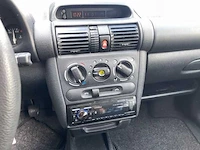 2000 opel corsa personenauto 105.300km - afbeelding 16 van  28