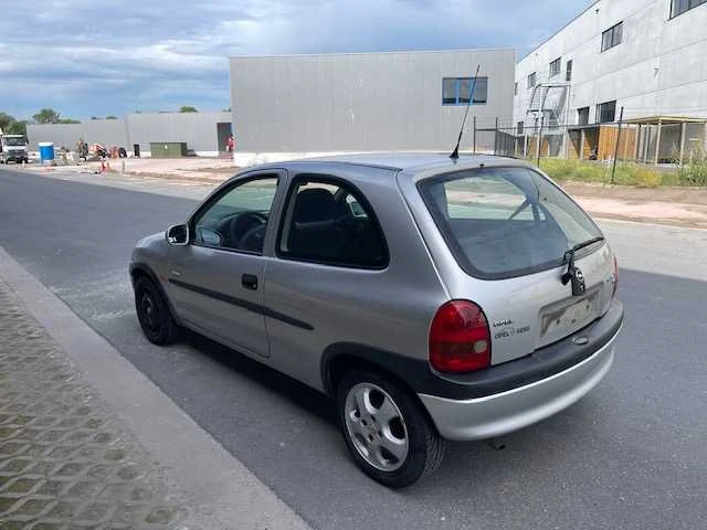 2000 opel corsa personenauto 105.300km - afbeelding 25 van  28