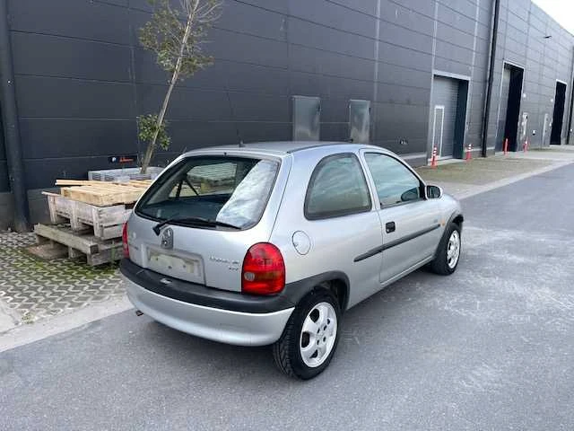 2000 opel corsa personenauto 105.300km - afbeelding 26 van  28