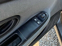 2000 peugeot 406 hdi personenauto - afbeelding 13 van  44