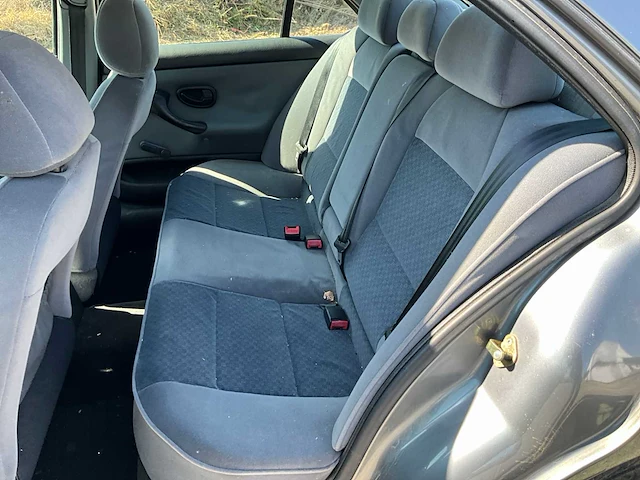 2000 peugeot 406 hdi personenauto - afbeelding 29 van  44