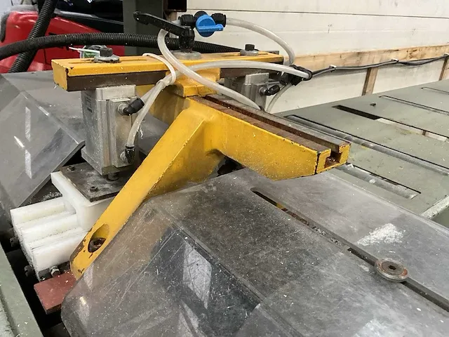 2000 soenen gzp glaslattenzaagmachine - afbeelding 8 van  12