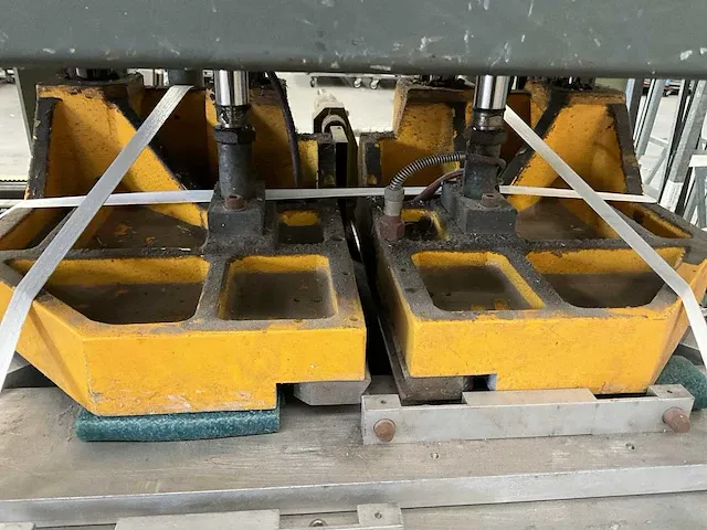2000 soenen shcr lasmachine - afbeelding 4 van  9