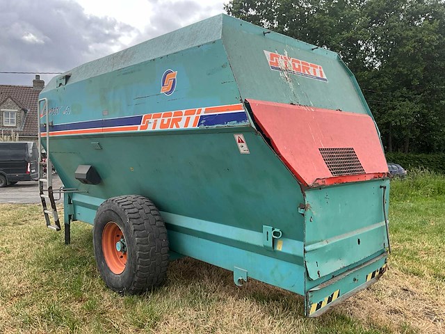 2000 storti labrador 160 getrokken horizontale voermengwagen - afbeelding 18 van  20