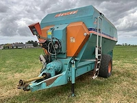 2000 storti labrador 160 getrokken horizontale voermengwagen