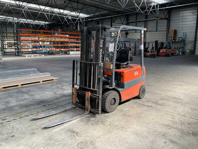 2000 toyota fbmf25 vorkheftruck - afbeelding 1 van  15