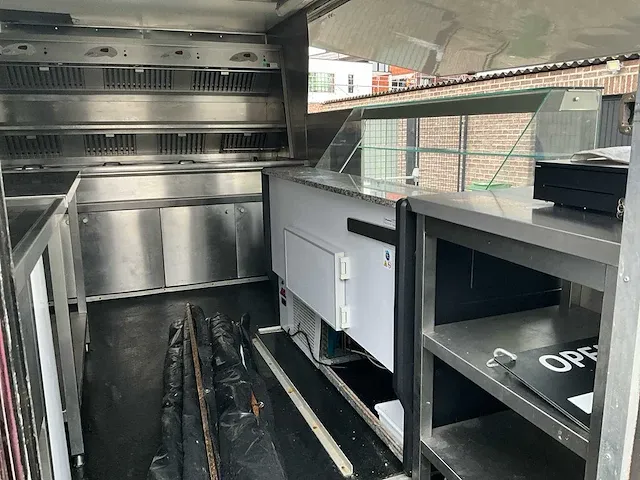 2000 verdonk foodtruck aanhangwagen - afbeelding 17 van  21