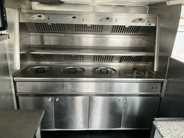 2000 verdonk foodtruck aanhangwagen - afbeelding 20 van  21