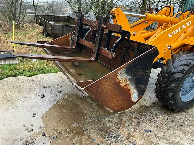2000 volvo l30z wiellader - afbeelding 17 van  24
