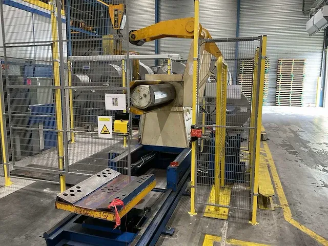 2000 winter 9.35.039.015 hydraulische decoiler met aanvoerwagen (c) - afbeelding 1 van  11