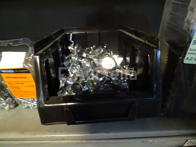 20.000 (+/-) diverse bevestigingsmiddelen - afbeelding 4 van  39