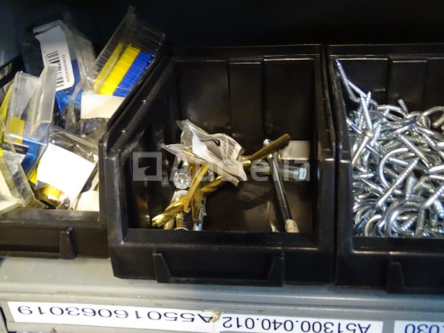 20.000 (+/-) diverse bevestigingsmiddelen - afbeelding 8 van  39