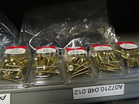 20.000 (+/-) diverse bevestigingsmiddelen - afbeelding 20 van  39