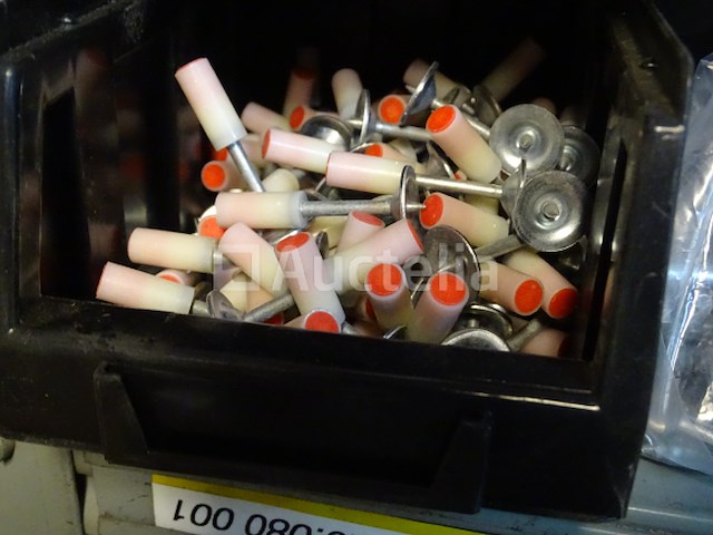 20.000 (+/-) diverse bevestigingsmiddelen - afbeelding 22 van  39