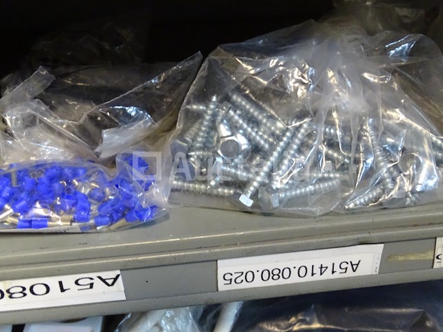 20.000 (+/-) diverse bevestigingsmiddelen - afbeelding 30 van  39