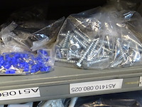 20.000 (+/-) diverse bevestigingsmiddelen - afbeelding 30 van  39