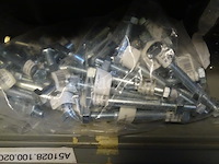 20.000 (+/-) diverse bevestigingsmiddelen - afbeelding 31 van  39