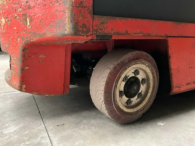 2001 elwell-parker ese 5.5 elektrische vorkheftruck - afbeelding 8 van  22