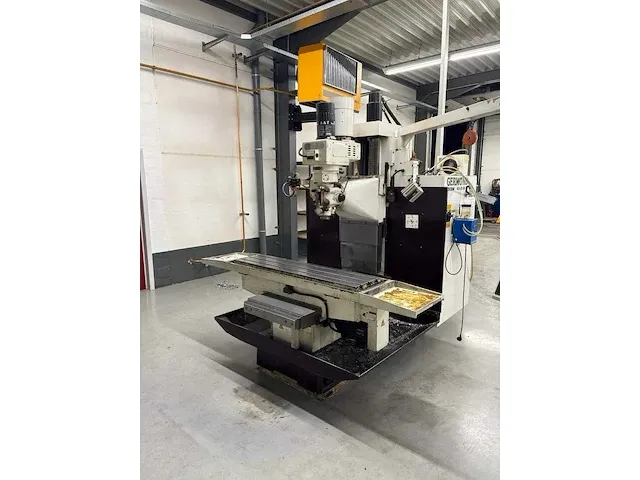 2001 falcon chevalier 2040mb cnc bewerkingscentrum - afbeelding 2 van  6