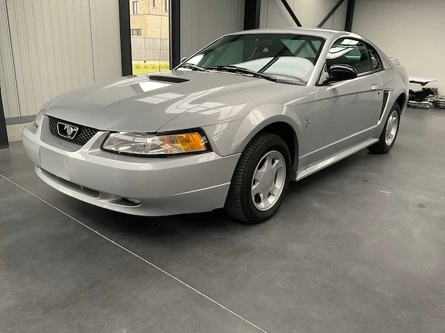 2001 ford mustang v6 3.8l - afbeelding 1 van  24