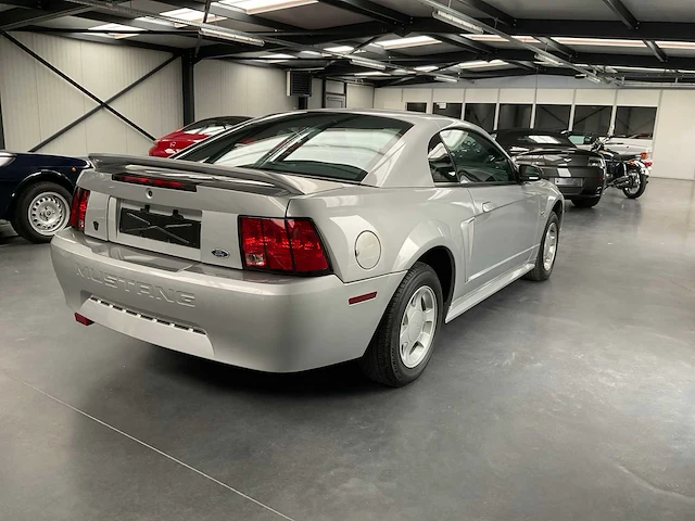 2001 ford mustang v6 3.8l - afbeelding 20 van  24