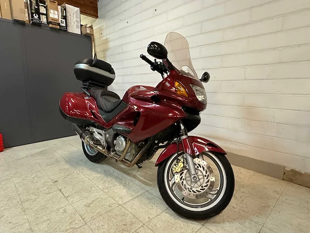2001 honda nt650v deauville motorfiets - afbeelding 24 van  28