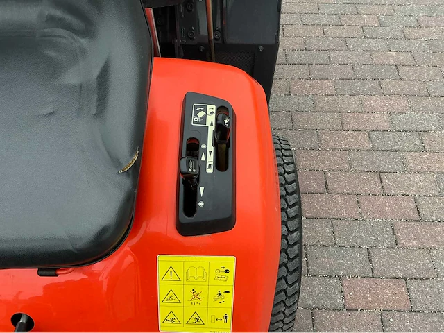 2001 kubota g18 rijdende maaier. - afbeelding 17 van  34