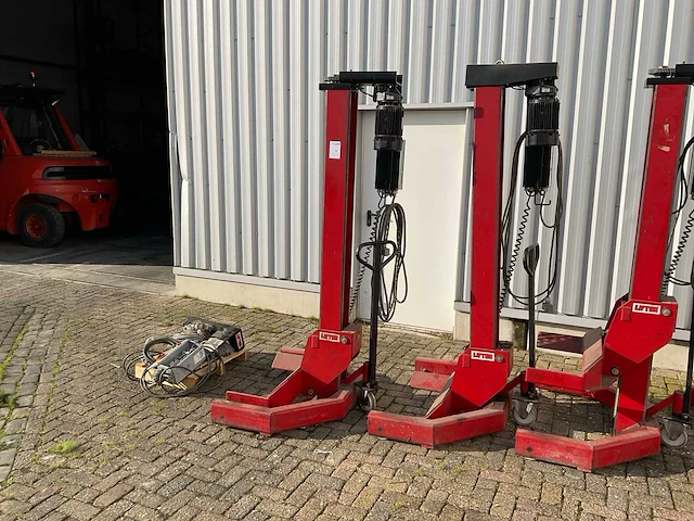 2001 lifton 428a mobiele kolomhefbrug - afbeelding 3 van  8