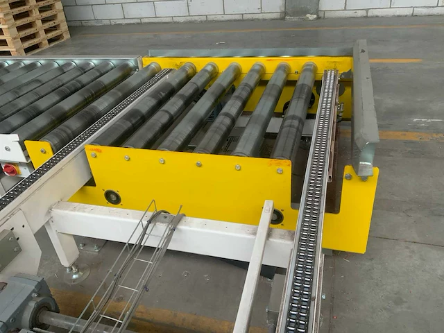 2001 matco sra-lc semi-automatische palletfoliewikkelaar met aan- en afvoerrollenbaan - afbeelding 2 van  24