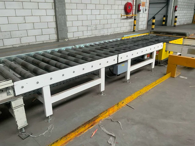 2001 matco sra-lc semi-automatische palletfoliewikkelaar met aan- en afvoerrollenbaan - afbeelding 3 van  24