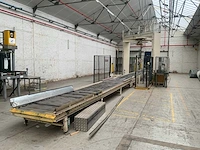 2001 matco sra-lc semi-automatische palletfoliewikkelaar met aan- en afvoerrollenbaan