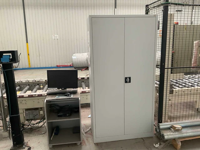 2001 matco sra-lc semi-automatische palletfoliewikkelaar met aan- en afvoerrollenbaan - afbeelding 17 van  24