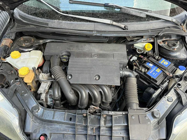 2001 mazda 2 - afbeelding 13 van  14