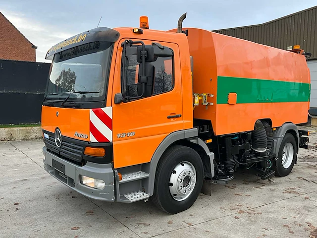2001 mercedes atego 1318 veegmachine - afbeelding 1 van  44