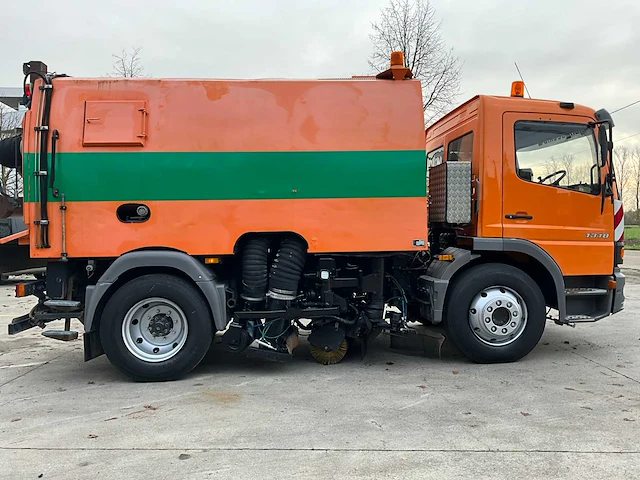 2001 mercedes atego 1318 veegmachine - afbeelding 41 van  44