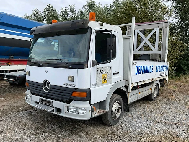2001 mercedes-benz atego signalisatie vrachtwagen - afbeelding 1 van  27